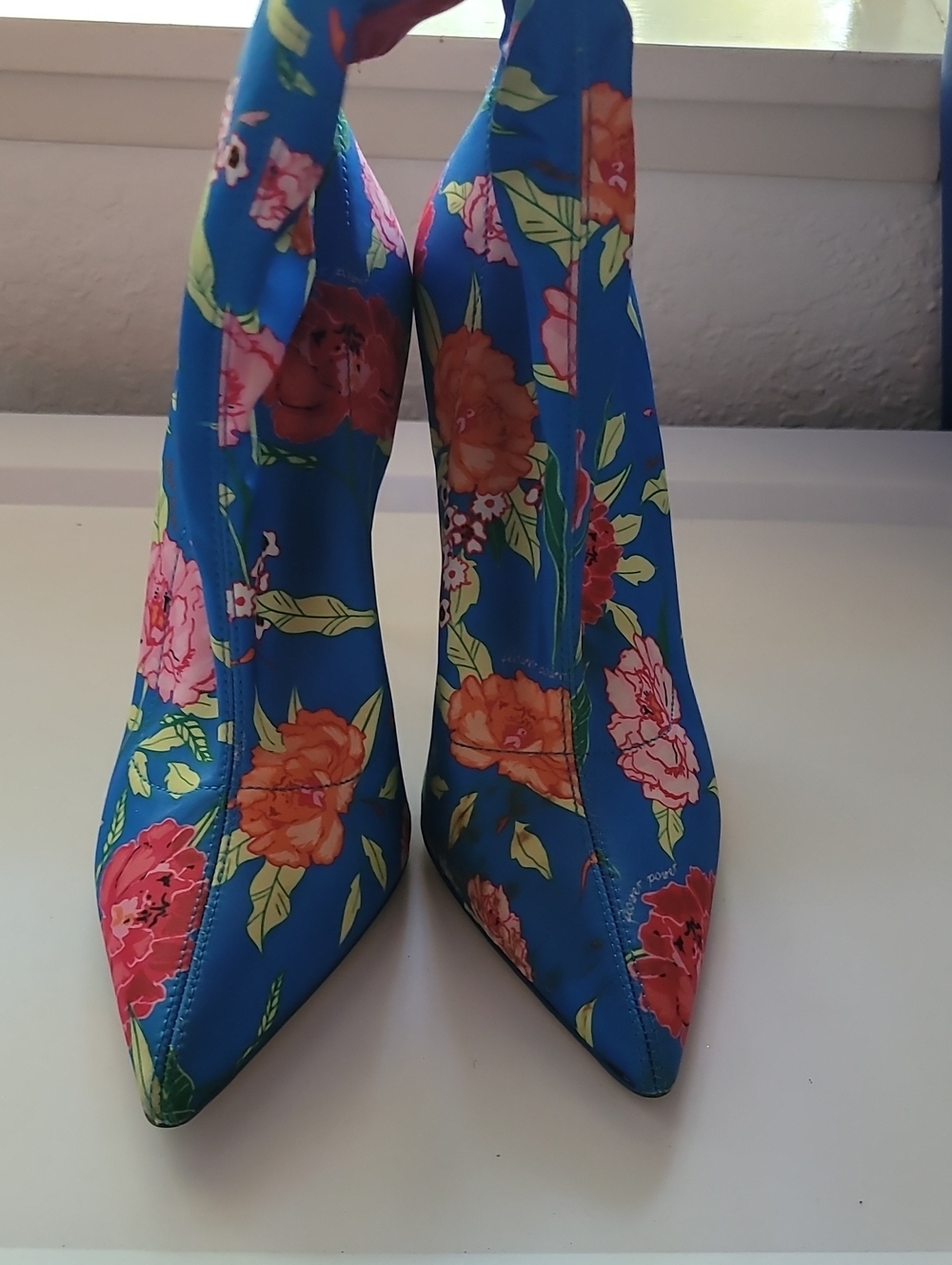Aldo Blue Floral Pointed-Toe Heels with Orange & Pink Blooms SIZE 8.5 WORN ONCE